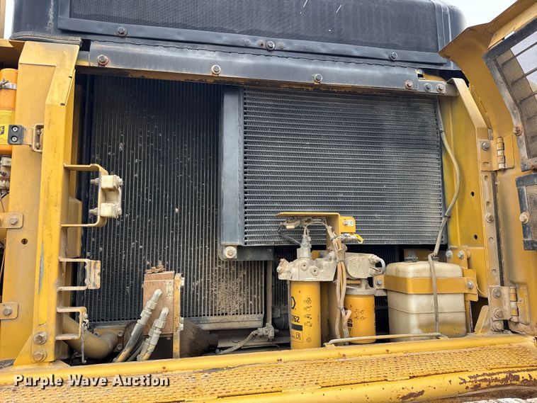image for item ER0379 2008 Caterpillar 330D excavator