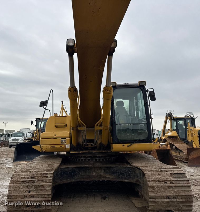 image for item ER0379 2008 Caterpillar 330D excavator