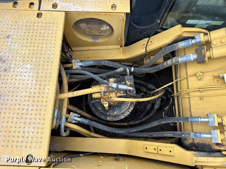 image for item ER0379 2008 Caterpillar 330D excavator
