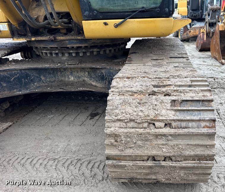 image for item ER0379 2008 Caterpillar 330D excavator