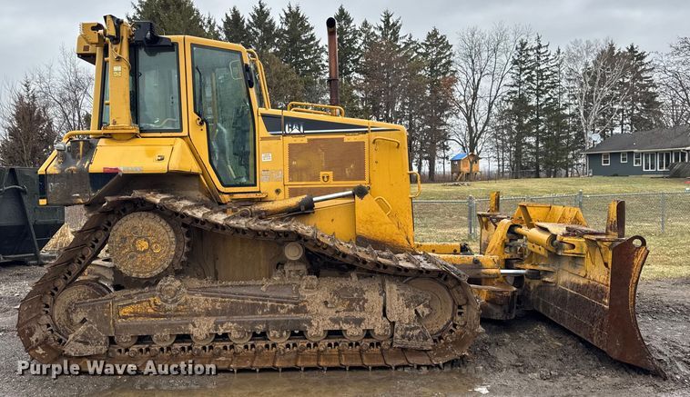 image for item ER0380 2006 Caterpillar D6N LGP dozer