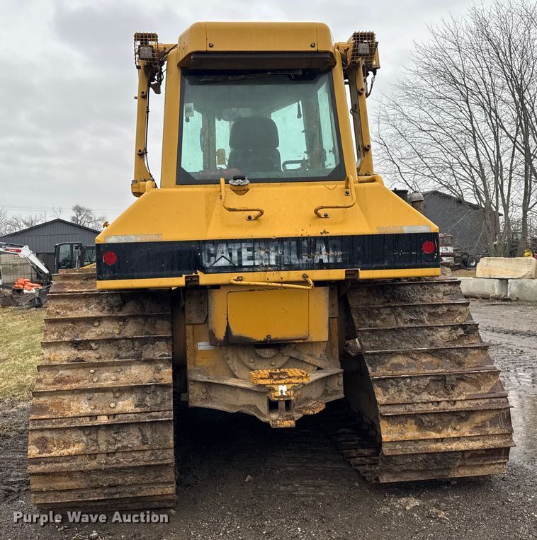 image for item ER0380 2006 Caterpillar D6N LGP dozer