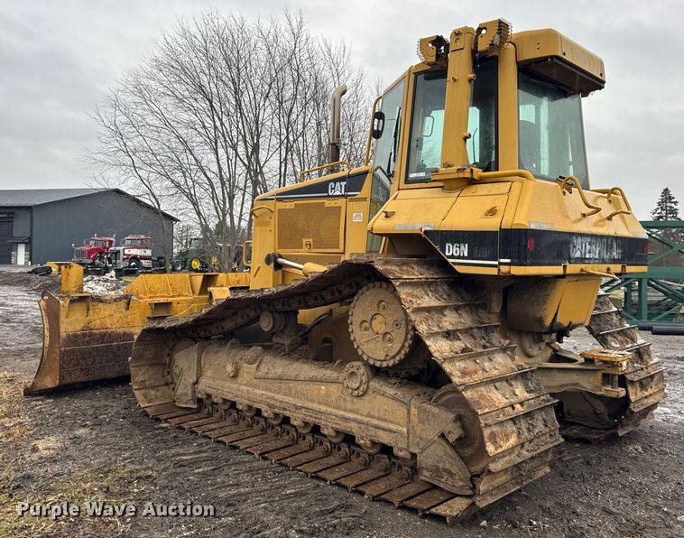 image for item ER0380 2006 Caterpillar D6N LGP dozer