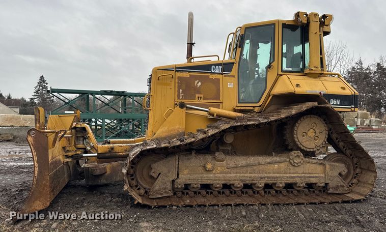 image for item ER0380 2006 Caterpillar D6N LGP dozer