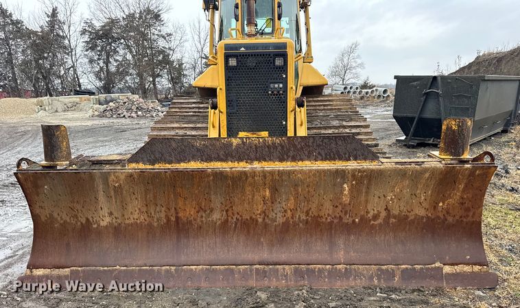 image for item ER0380 2006 Caterpillar D6N LGP dozer