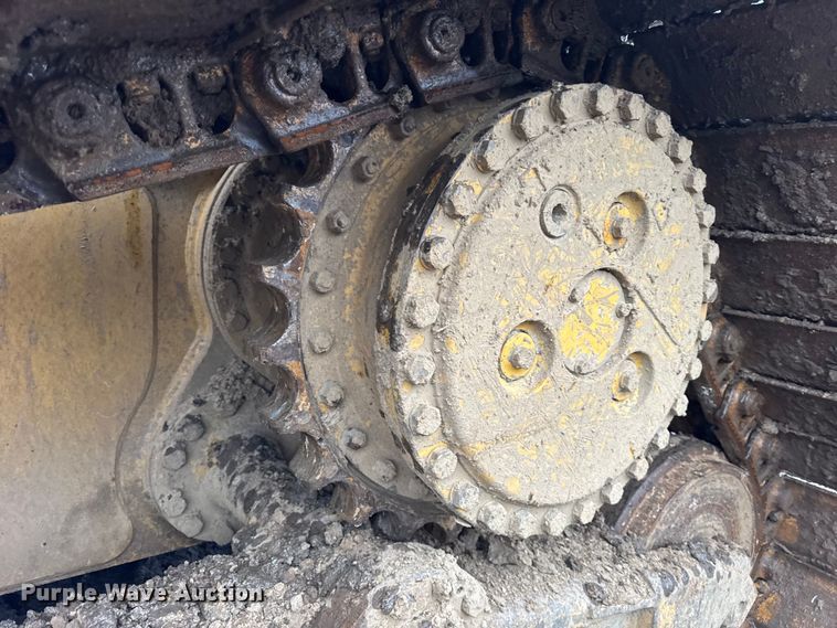 image for item ER0380 2006 Caterpillar D6N LGP dozer