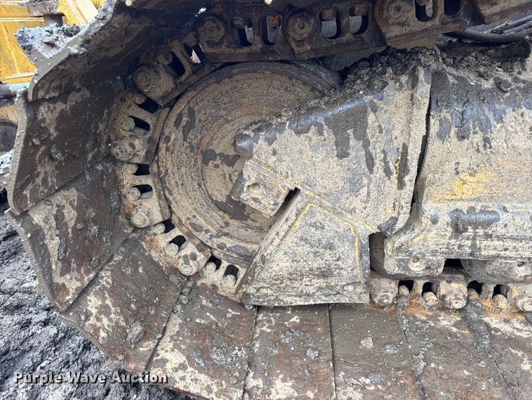 image for item ER0380 2006 Caterpillar D6N LGP dozer