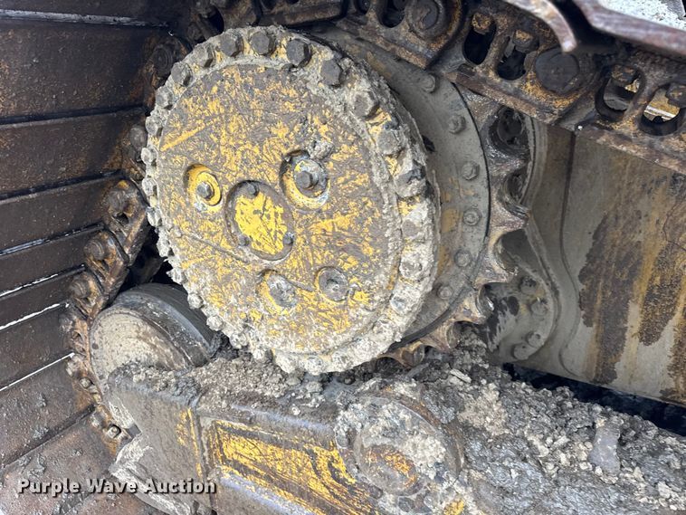 image for item ER0380 2006 Caterpillar D6N LGP dozer