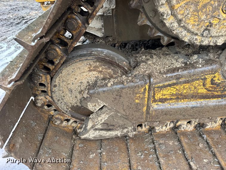 image for item ER0380 2006 Caterpillar D6N LGP dozer