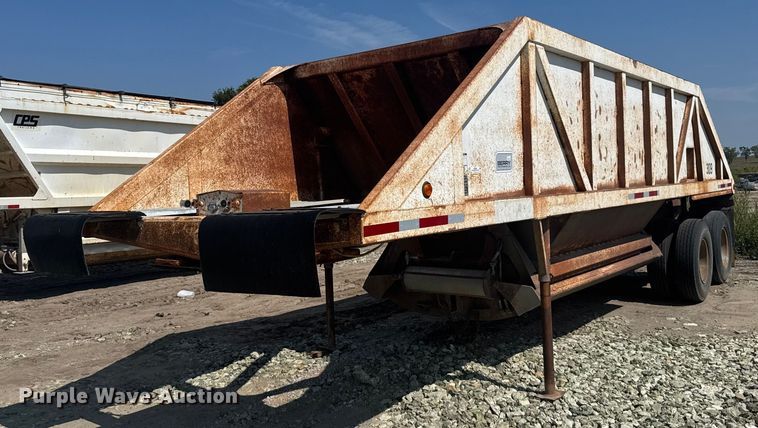 image for item ER2384 1988 Ranch manufacturing bottom dump trailer