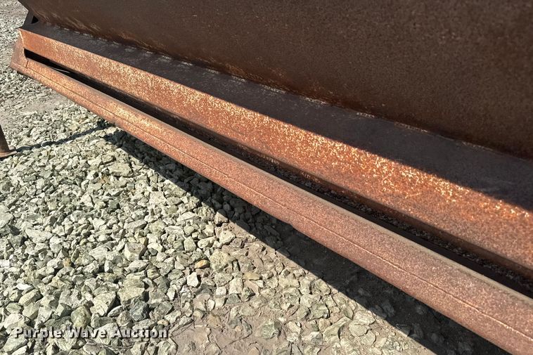 image for item ER2384 1988 Ranch manufacturing bottom dump trailer