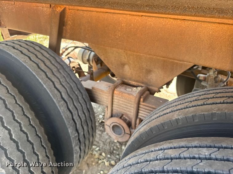 image for item ER2384 1988 Ranch manufacturing bottom dump trailer