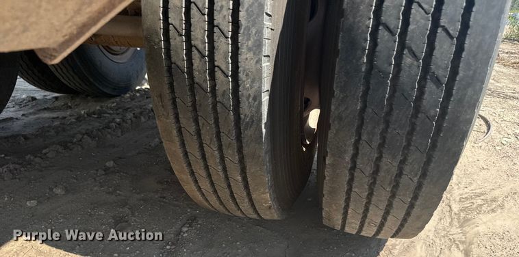 image for item ER2384 1988 Ranch manufacturing bottom dump trailer