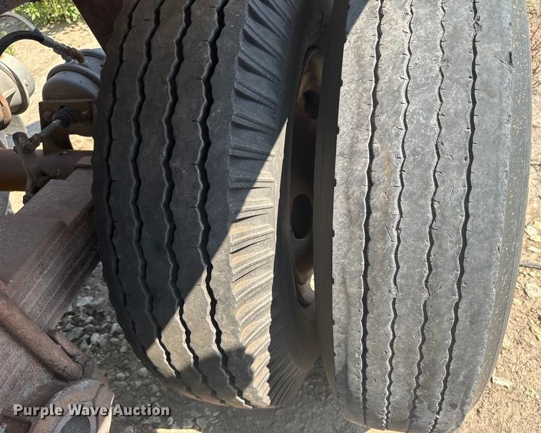 image for item ER2384 1988 Ranch manufacturing bottom dump trailer