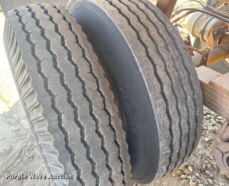 image for item ER2384 1988 Ranch manufacturing bottom dump trailer