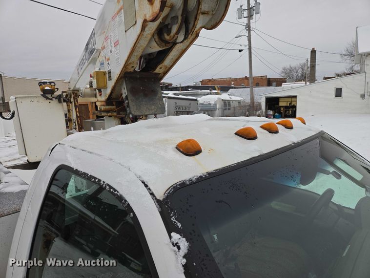 image for item ES2593 2008 Ford F450 bucket truck