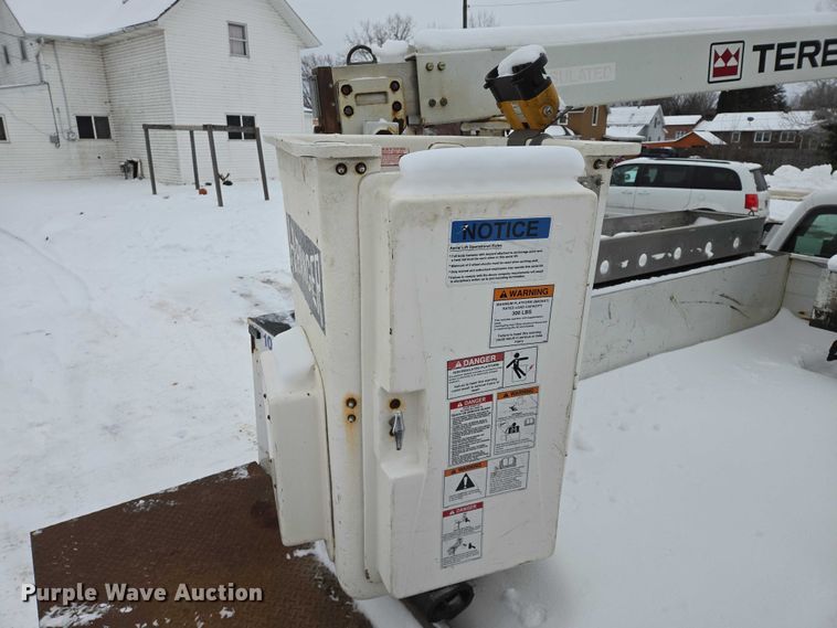 image for item ES2593 2008 Ford F450 bucket truck