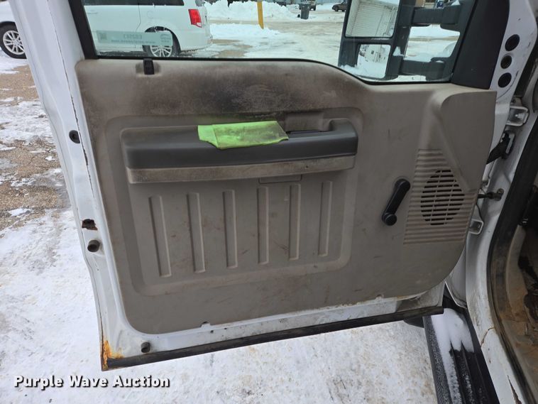 image for item ES2593 2008 Ford F450 bucket truck