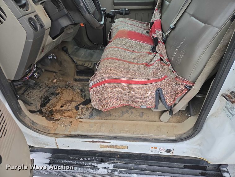 image for item ES2593 2008 Ford F450 bucket truck