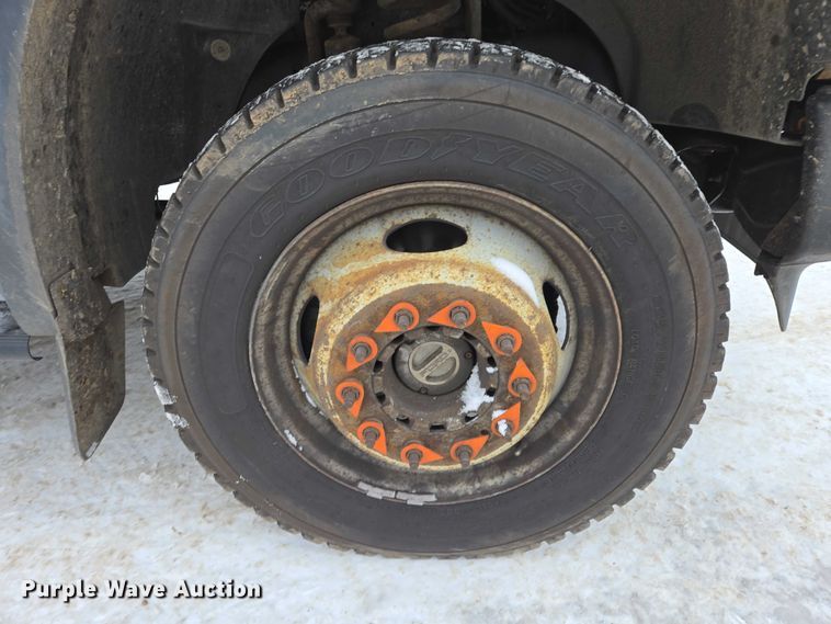 image for item ES2593 2008 Ford F450 bucket truck