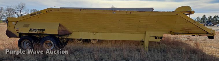 image for item ES2666 1986 Flowboy ST-1000S belt trailer