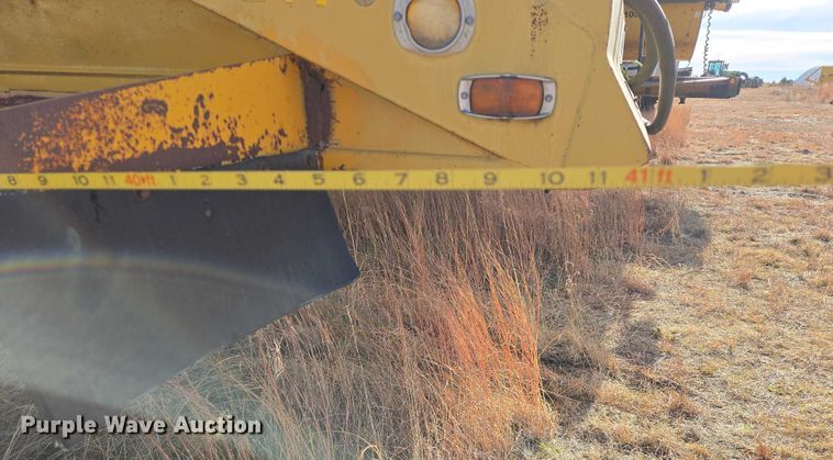 image for item ES2666 1986 Flowboy ST-1000S belt trailer