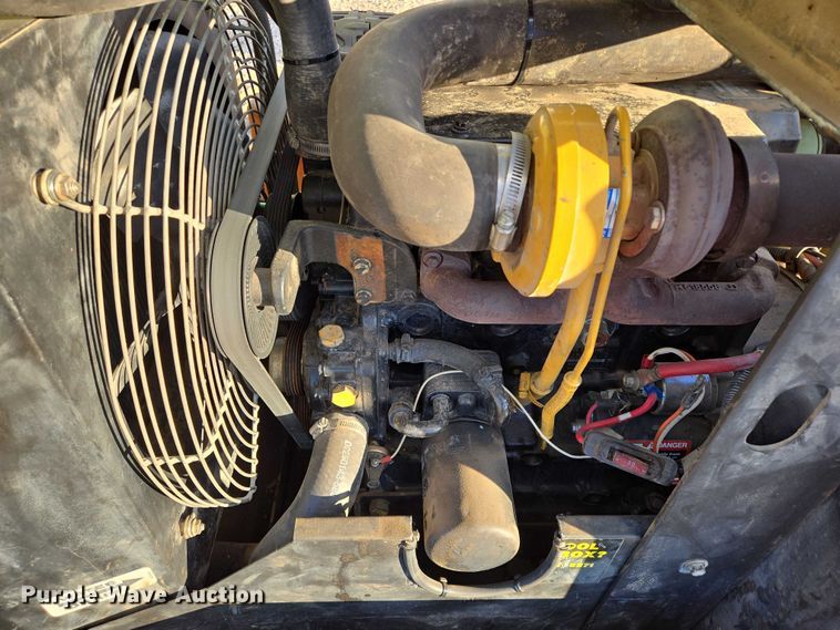 image for item ES2751 Sullair 185DPQJD air compressor