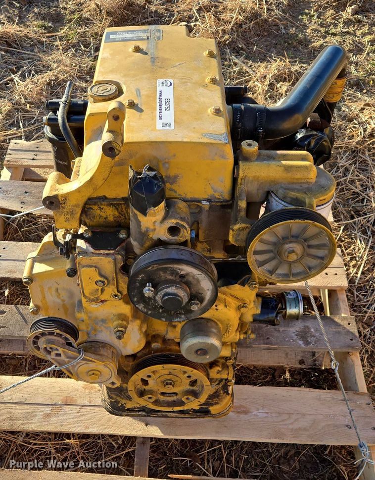 image for item ES2752 John Deere 4024TF270 engine