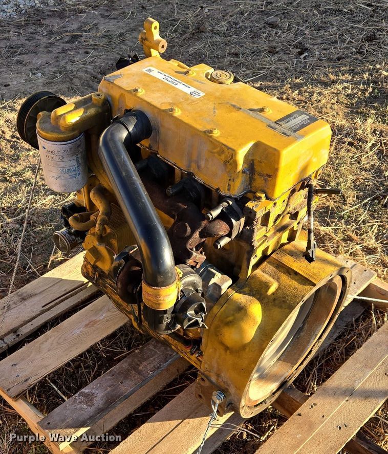 image for item ES2752 John Deere 4024TF270 engine