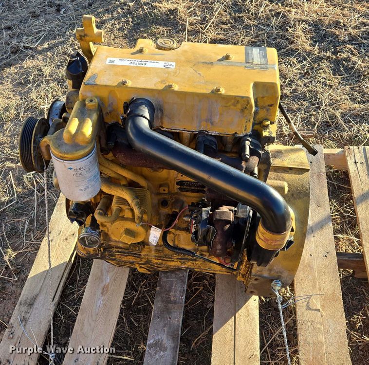 image for item ES2752 John Deere 4024TF270 engine