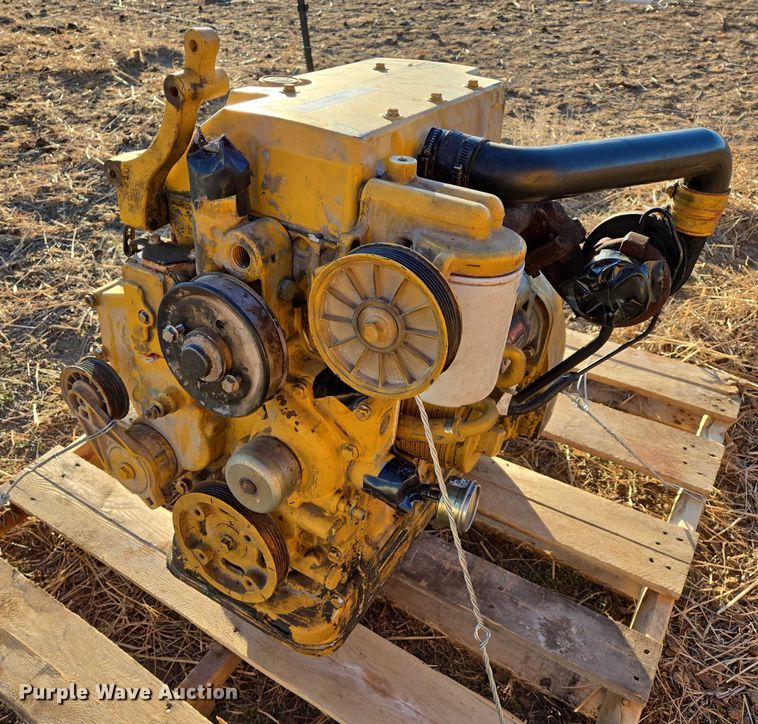 image for item ES2752 John Deere 4024TF270 engine