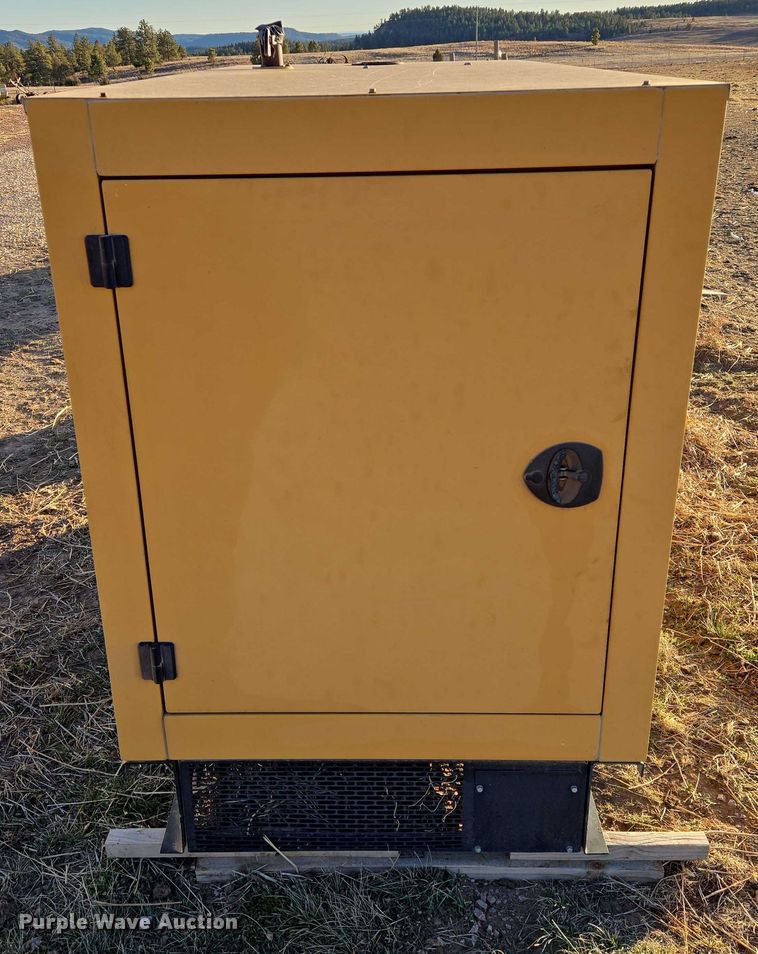 image for item ES2753 2006 Olympian G50F3 generator