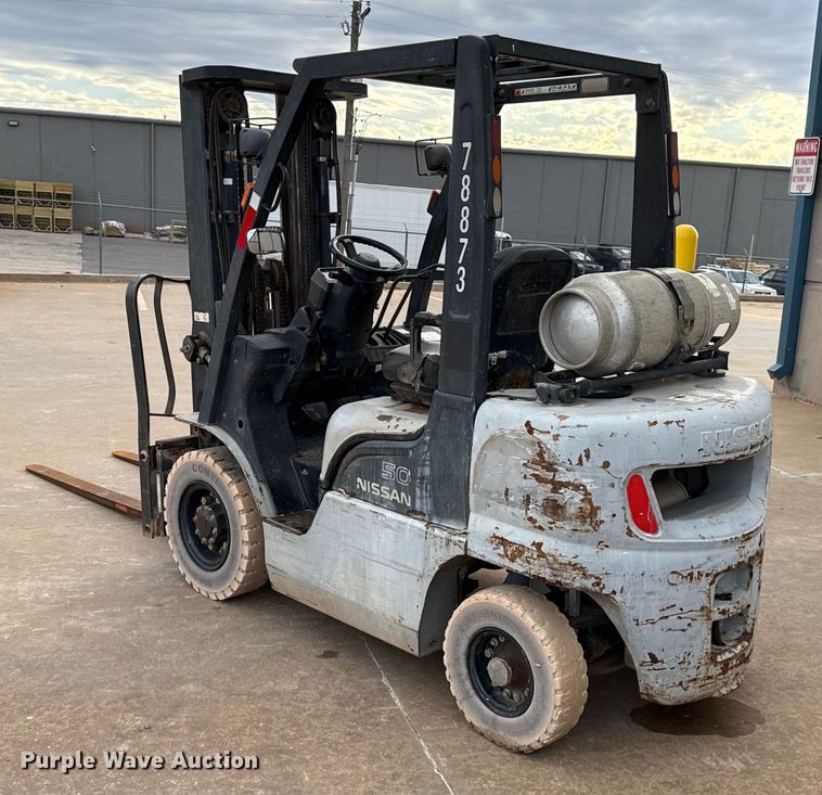 image for item ES5662 2006 Nissan MPL02A25LV forklift