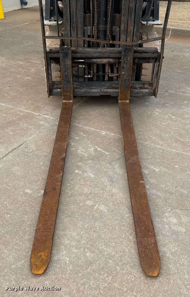 image for item ES5662 2006 Nissan MPL02A25LV forklift