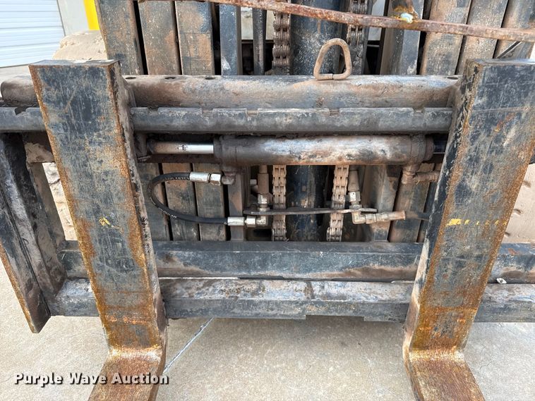 image for item ES5662 2006 Nissan MPL02A25LV forklift