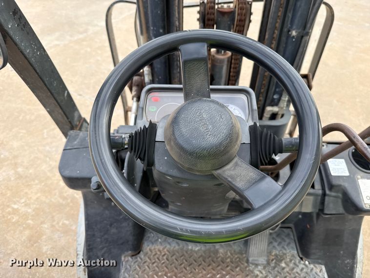 image for item ES5662 2006 Nissan MPL02A25LV forklift