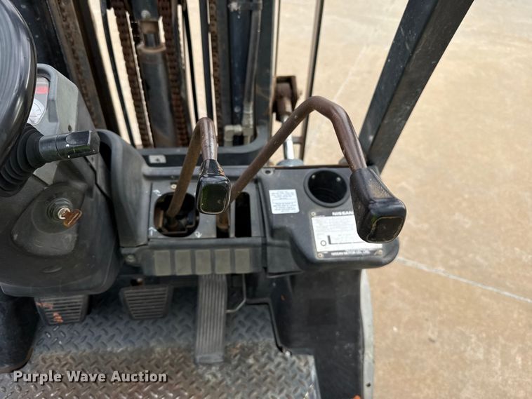 image for item ES5662 2006 Nissan MPL02A25LV forklift