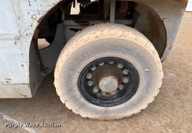 image for item ES5662 2006 Nissan MPL02A25LV forklift