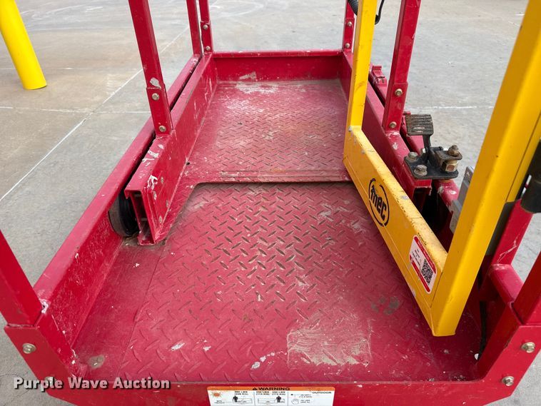 image for item ES5663 2022 MEC Micro 19 scissor lift