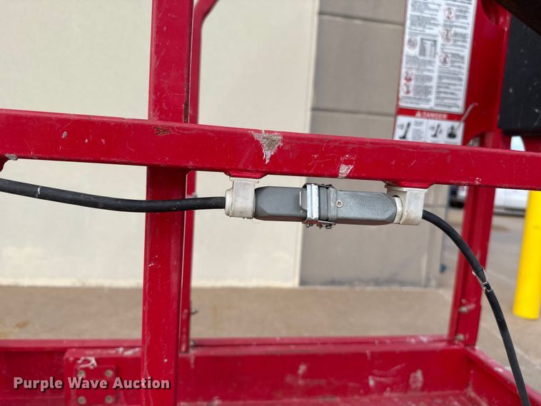 image for item ES5663 2022 MEC Micro 19 scissor lift