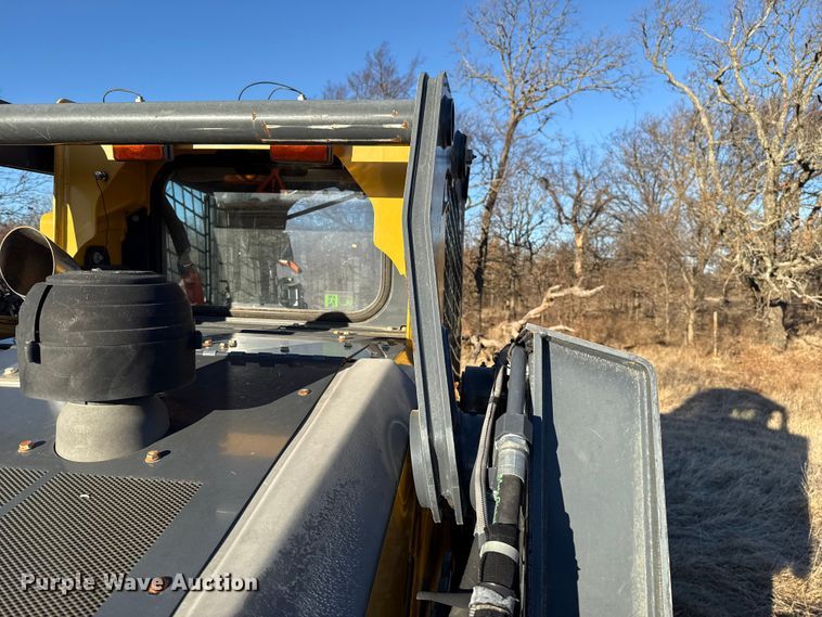 image for item ES5680 2020 John Deere 333G tracked skid steer loader