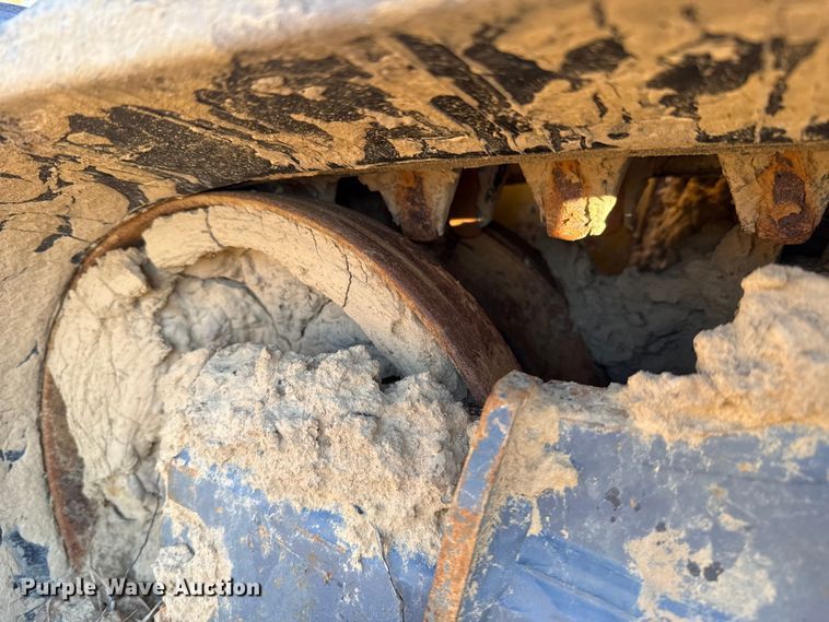 image for item ES5680 2020 John Deere 333G tracked skid steer loader