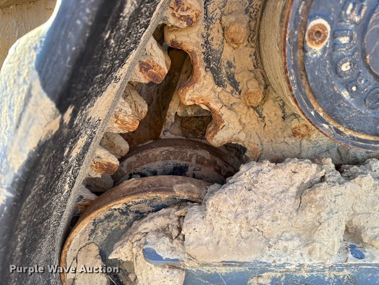 image for item ES5680 2020 John Deere 333G tracked skid steer loader