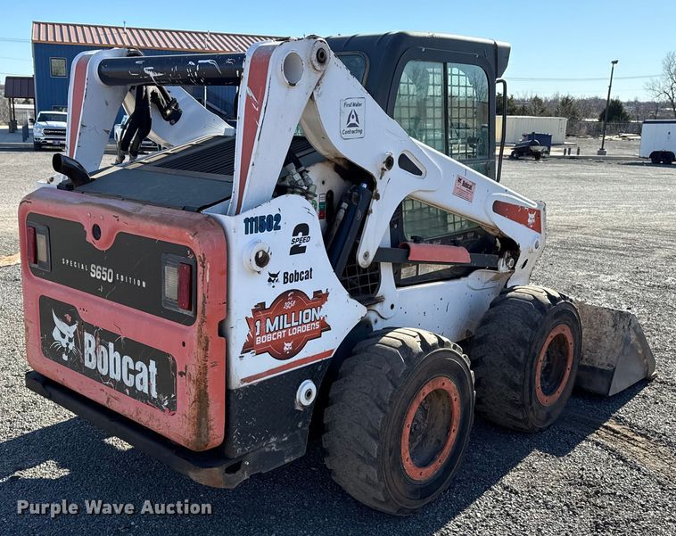 image for item ES5697 2014 Bobcat S650 skid steer loader