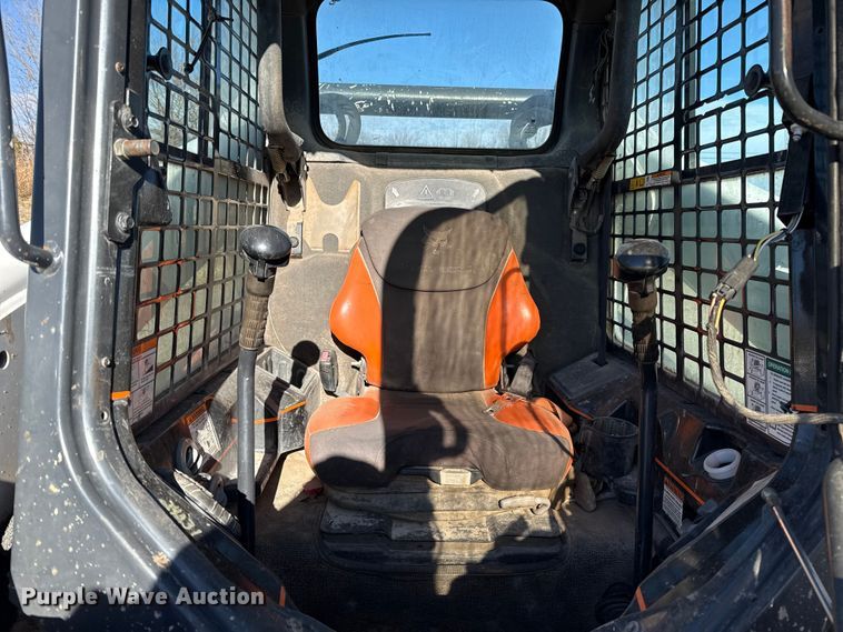 image for item ES5697 2014 Bobcat S650 skid steer loader