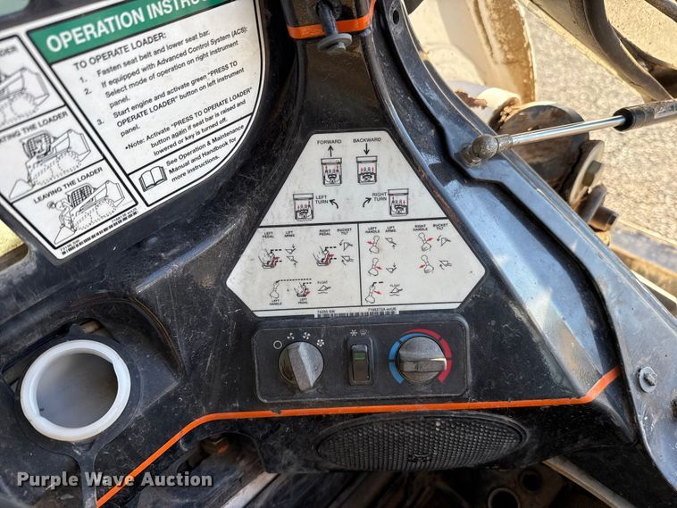 image for item ES5697 2014 Bobcat S650 skid steer loader