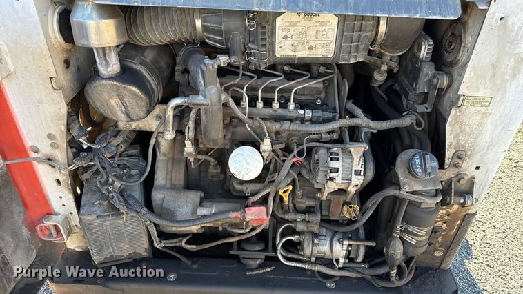 image for item ES5697 2014 Bobcat S650 skid steer loader