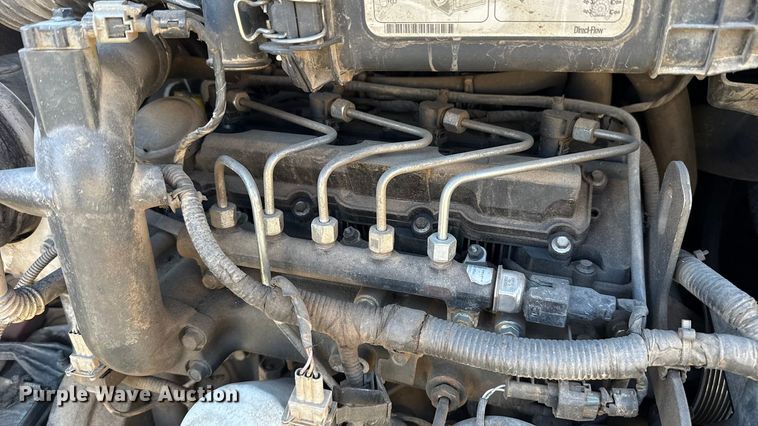 image for item ES5697 2014 Bobcat S650 skid steer loader