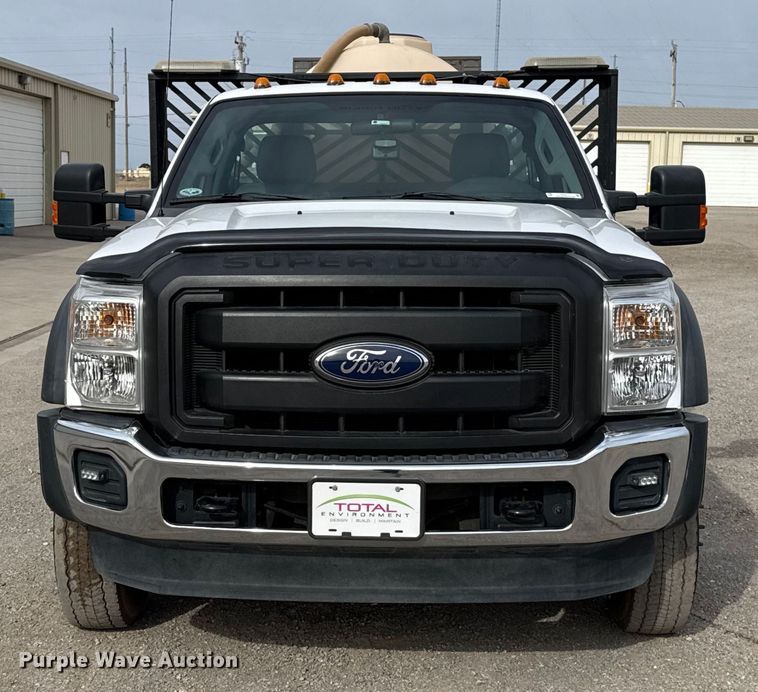 image for item ES5711 2011 Ford F550 Super Duty XL flatbed truck