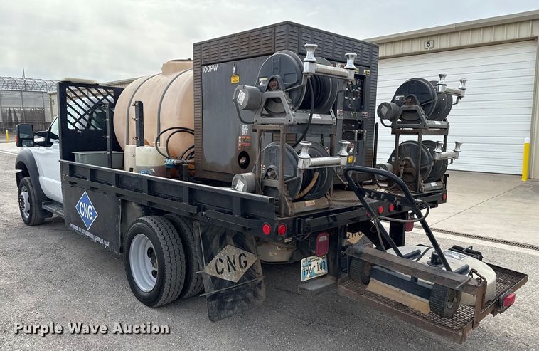 image for item ES5711 2011 Ford F550 Super Duty XL flatbed truck